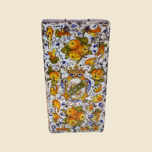 Mattonella rettangolare cm  30 x 15 decoro stemma con meline