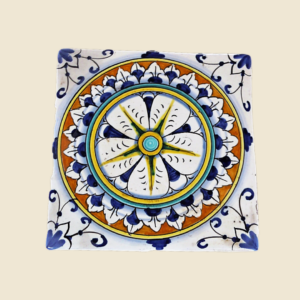 Mattonella quadrata cm 15 x 15 decoro geometrico
