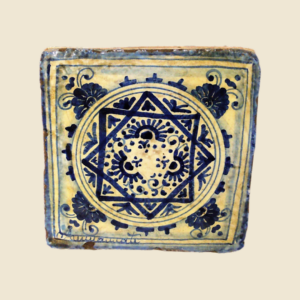 Mattonella quadrata cm 15 x 15 decoro geometrico