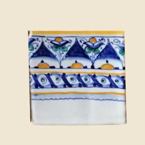 Mattonella quadrata cm  10 x 10 decoro cornice geometrico colorato