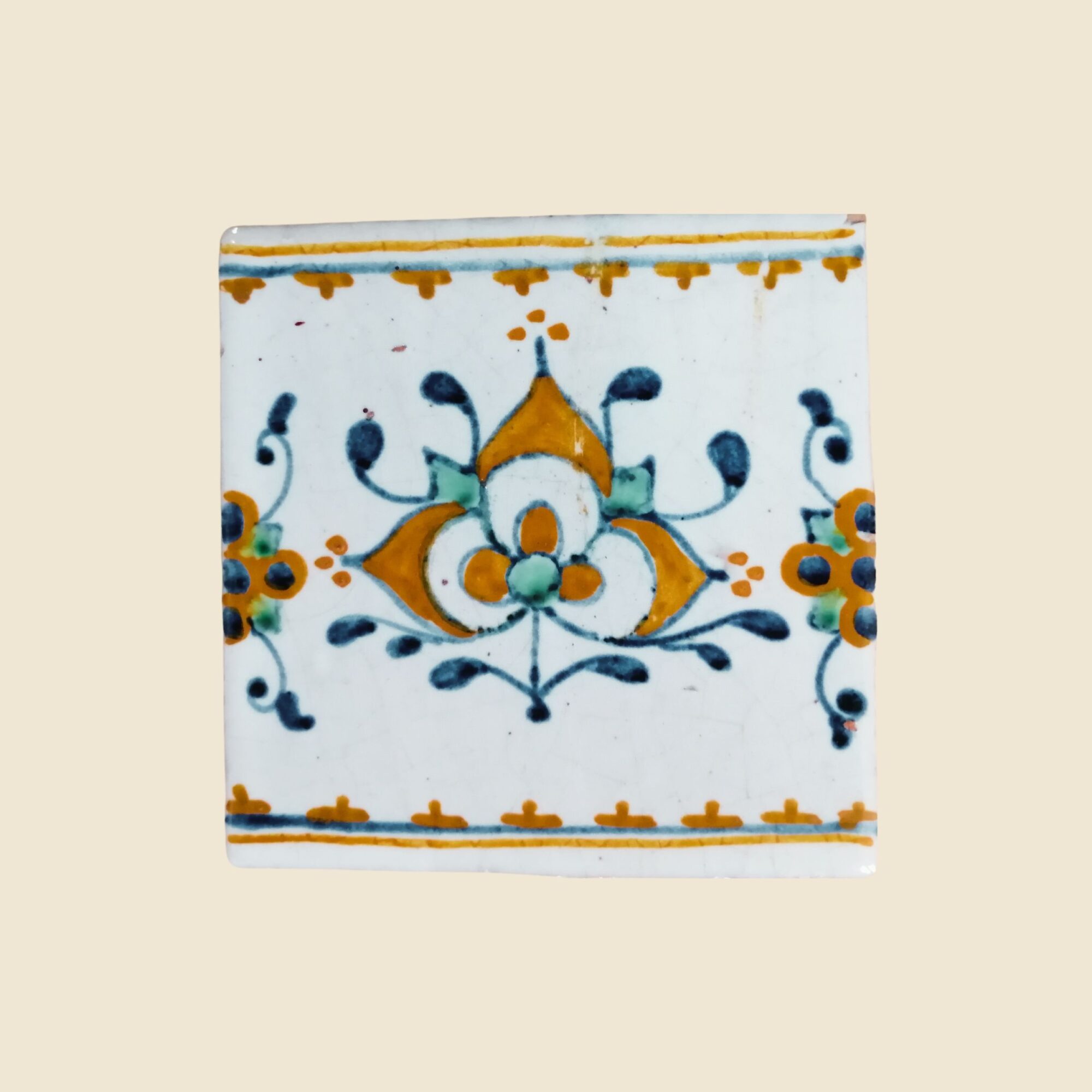 Mattonella quadrata cm 10 x 10 decoro cornice colorata