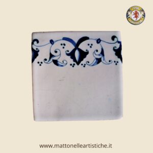 Mattonella quadrata cm 10 x 10 decoro trina blu