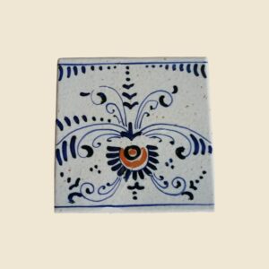 Mattonella quadrata cm  10 x 10 decoro  geometrico