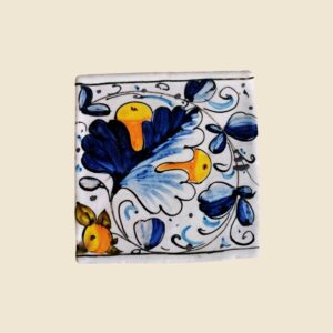 Mattonella quadrata cm  10 x 10 decoro foglie blu