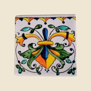 Mattonella quadrata cm  10 x 10 decoro geometrico colorato