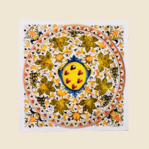 mattonella quadrata cm  40 x 40 decoro stemma con foglie